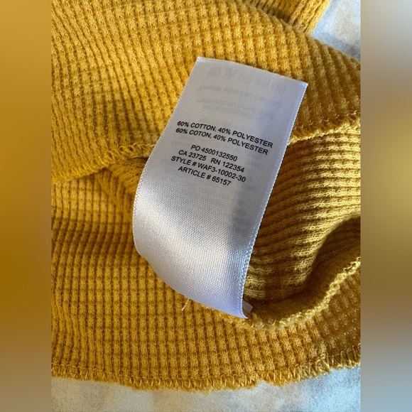TNA Aritzia waffle knit thermal long sleeve crop golden yellow XXS - Picture 11 of 12